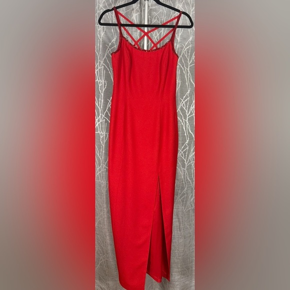 NITELINE Red Beaded Strap Slit Gown Petite 6 - Picture 1 of 8